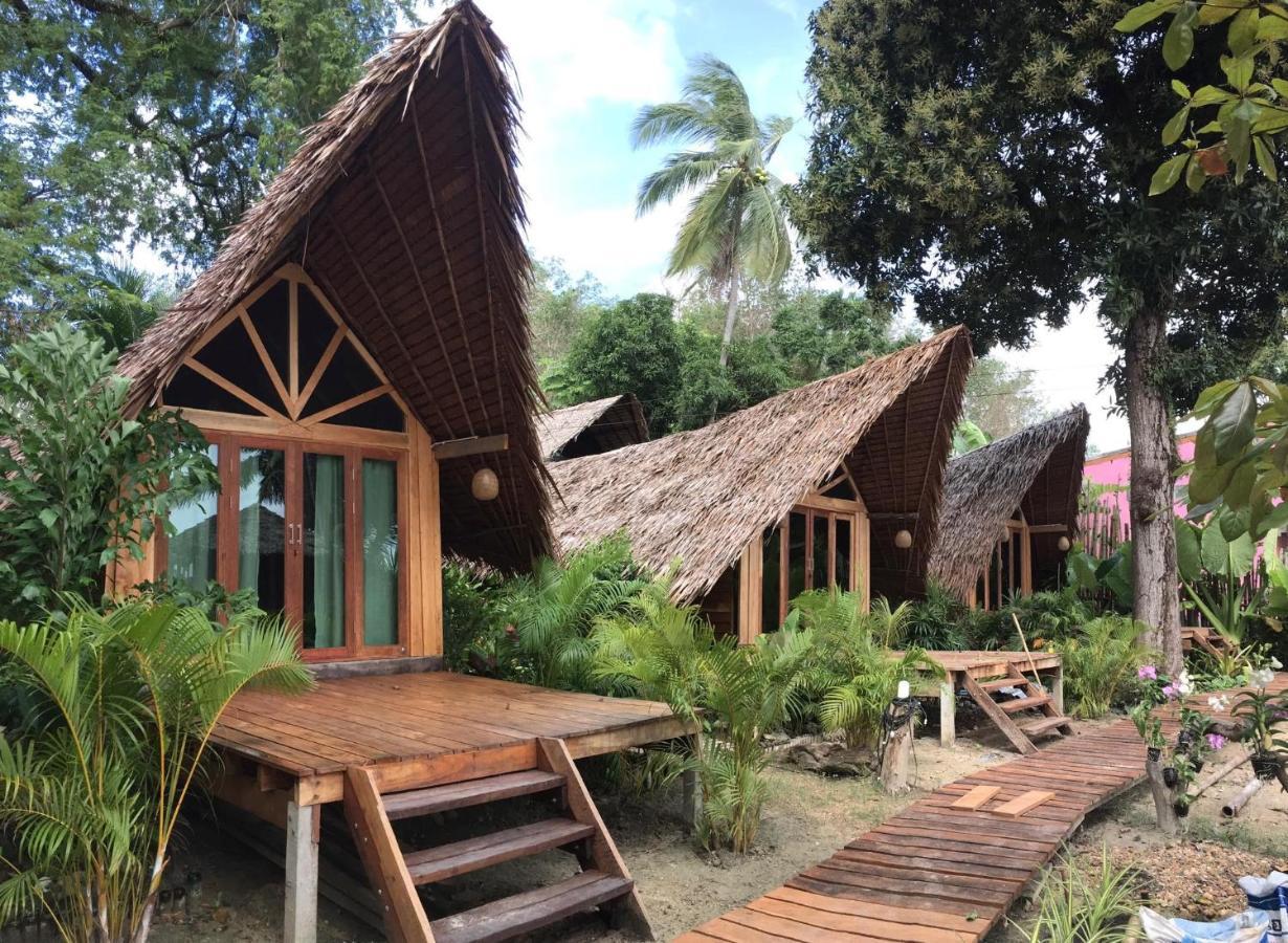 The Tropical Koh Mook Villa Exterior photo