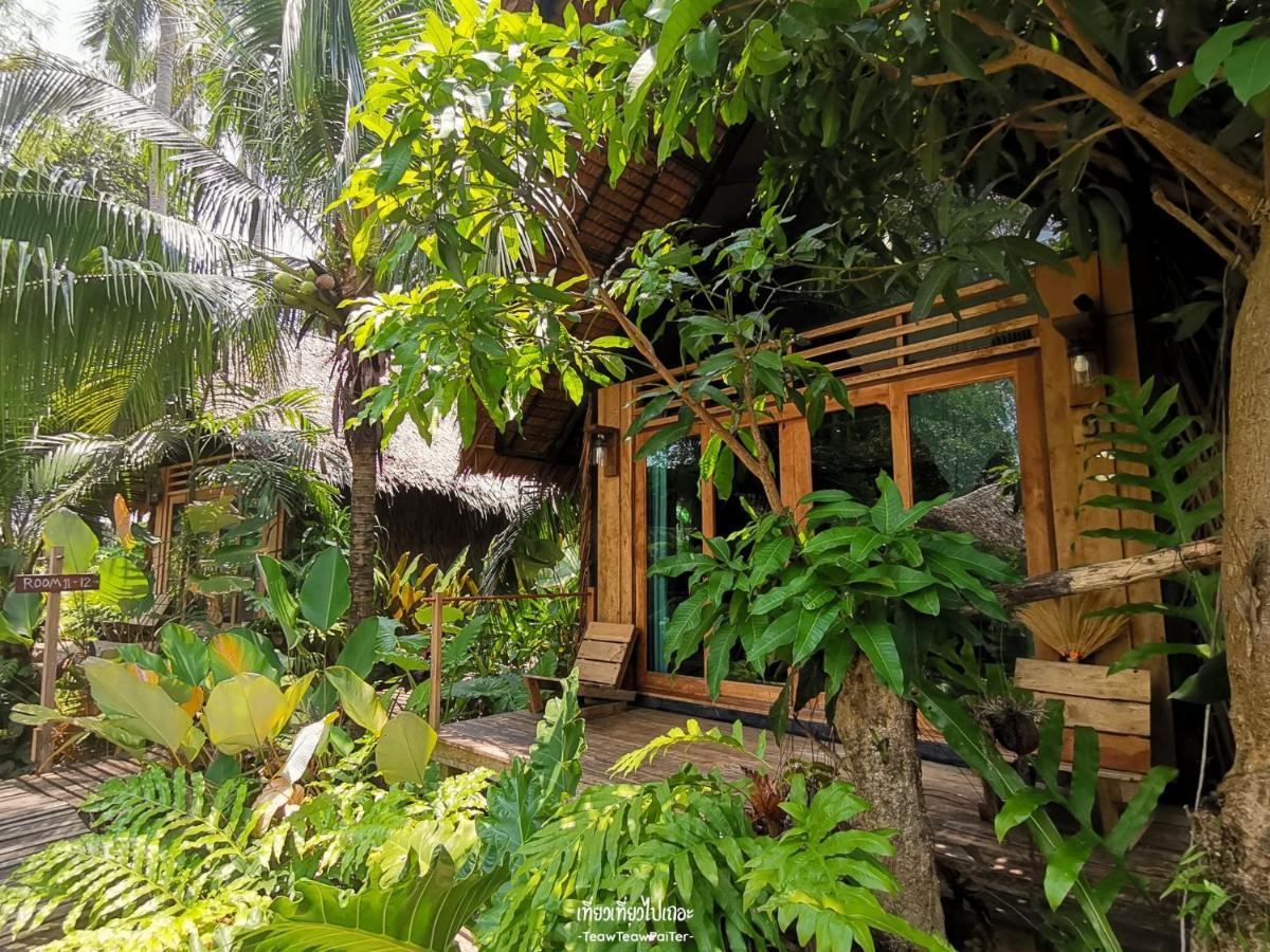 The Tropical Koh Mook Villa Exterior photo